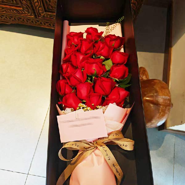 相依相伴/19支红玫瑰礼盒(实拍照)