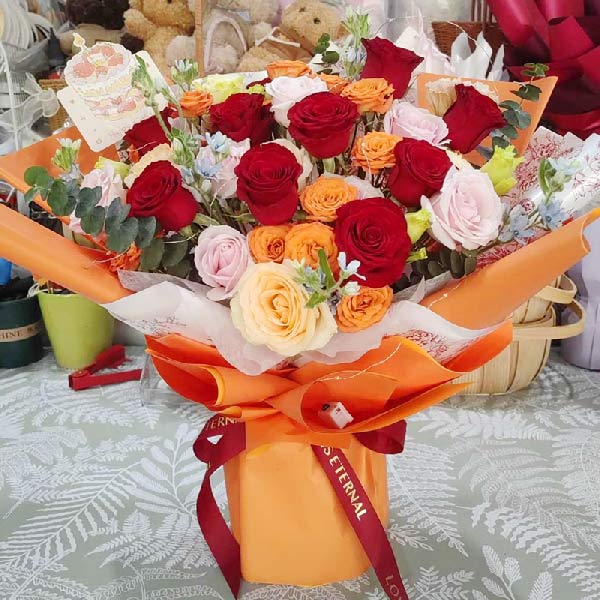 22朵玫瑰混搭,爱在默默蔓延(实拍照)