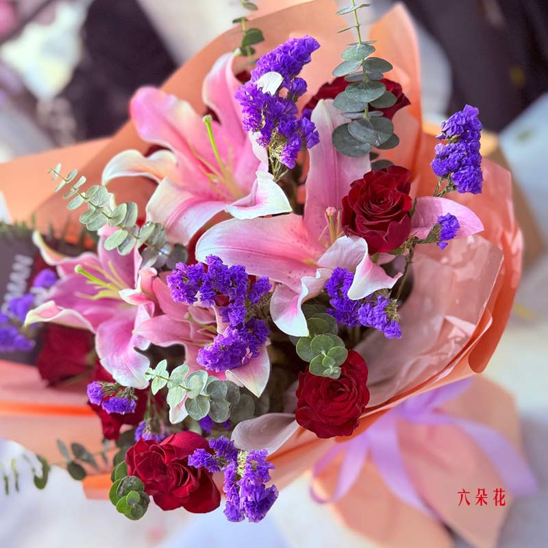 11朵红玫瑰,2支粉色多头百合,愿一生在一起(实拍照)