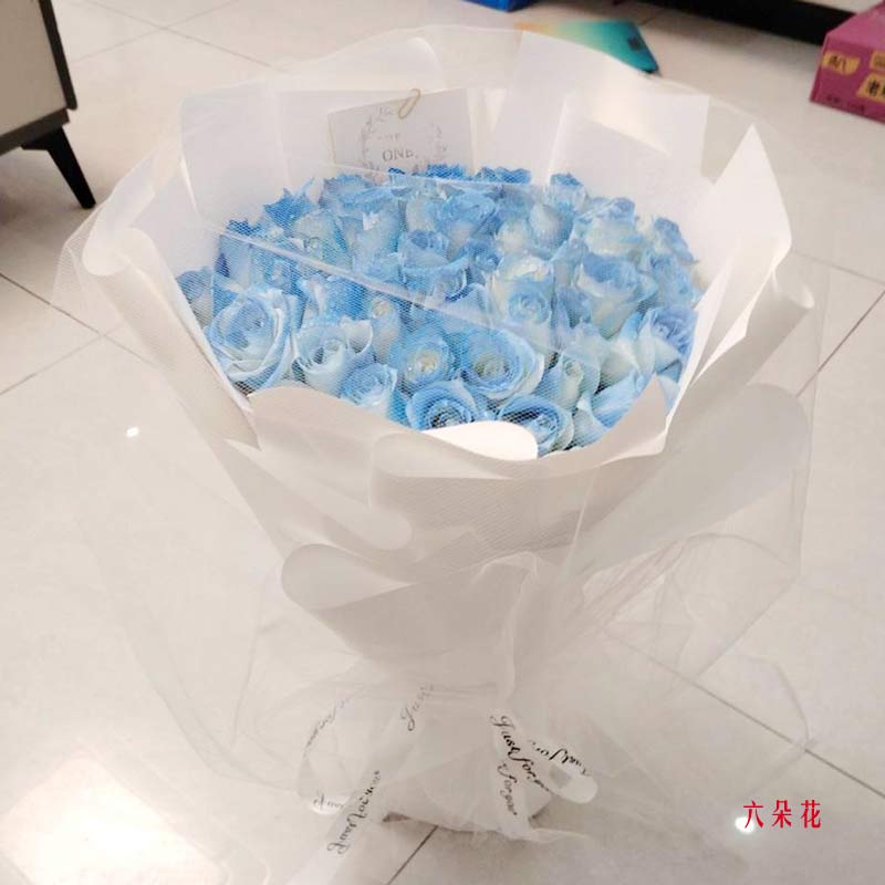 52朵碎冰蓝白玫瑰,永远充满幸福(实拍照)