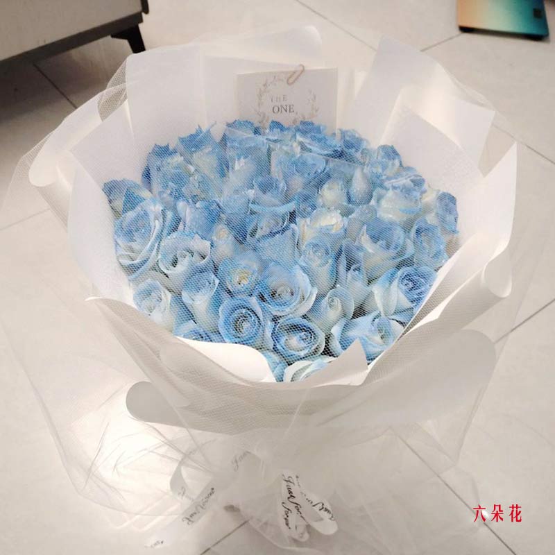 52朵碎冰蓝白玫瑰,永远充满幸福(实拍照)