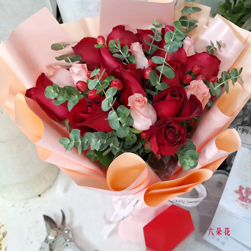 19朵玫瑰混搭,你是我的最美(实拍照)