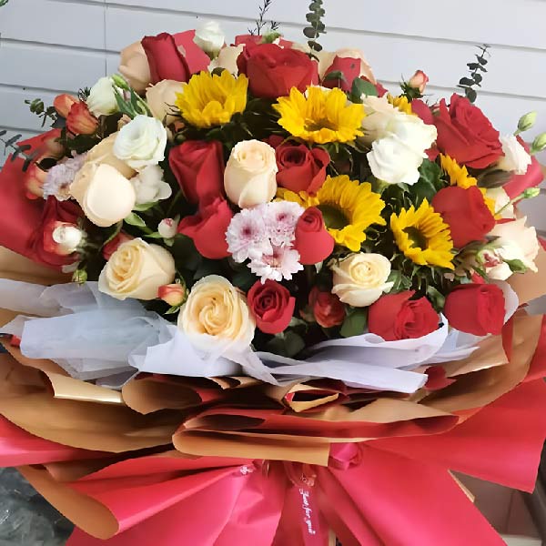 42朵玫瑰混搭向日葵,心灵永远明亮(实拍照)
