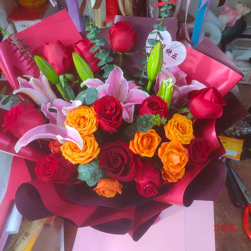 11朵红玫瑰2支百合多头玫瑰,爱人青春永驻(实拍照)