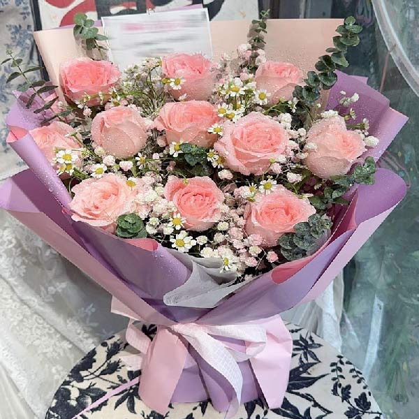 11朵戴安娜粉玫瑰,携手走过一生(实拍照)