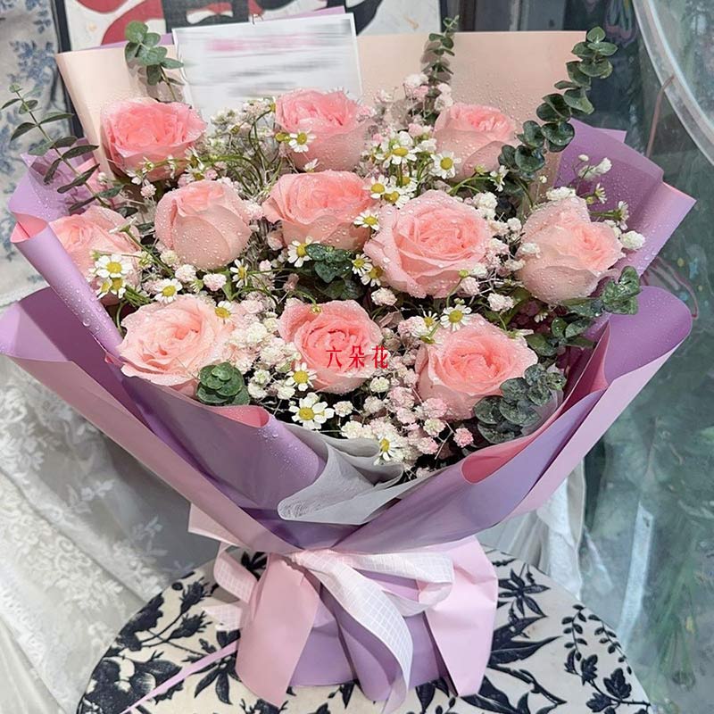 11朵戴安娜粉玫瑰,携手走过一生(实拍照)