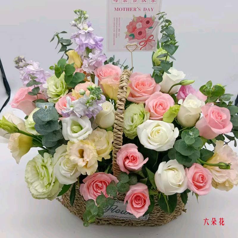 21朵玫瑰手提花篮,筑起温暖港湾(实拍照)