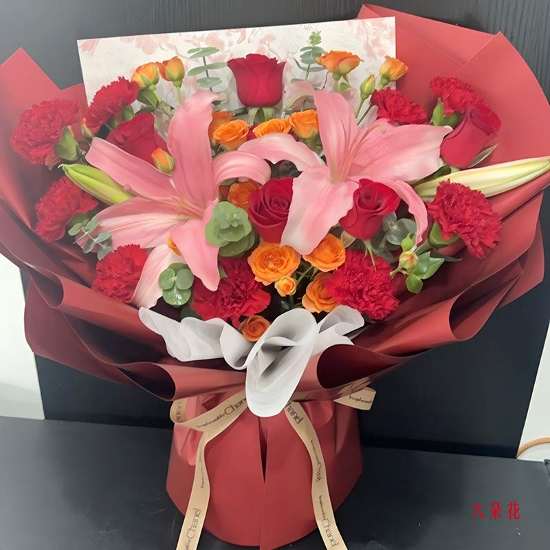 10朵康乃馨5朵红玫瑰,生活梦幻仙境(实拍照)