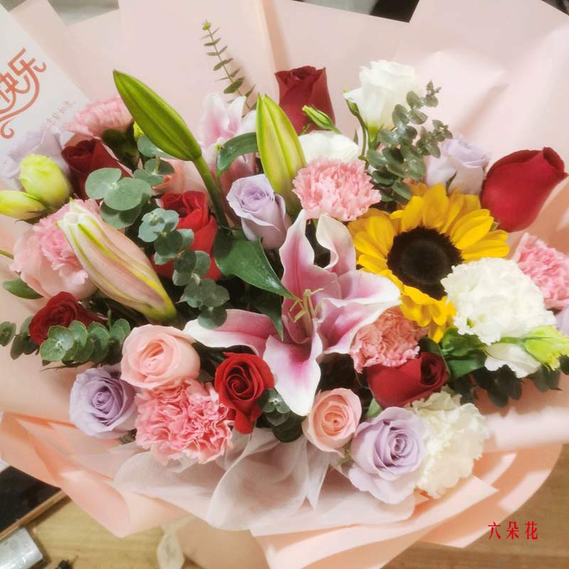 19朵玫瑰康乃馨百合向日葵,沐浴温暖阳光(实拍照)