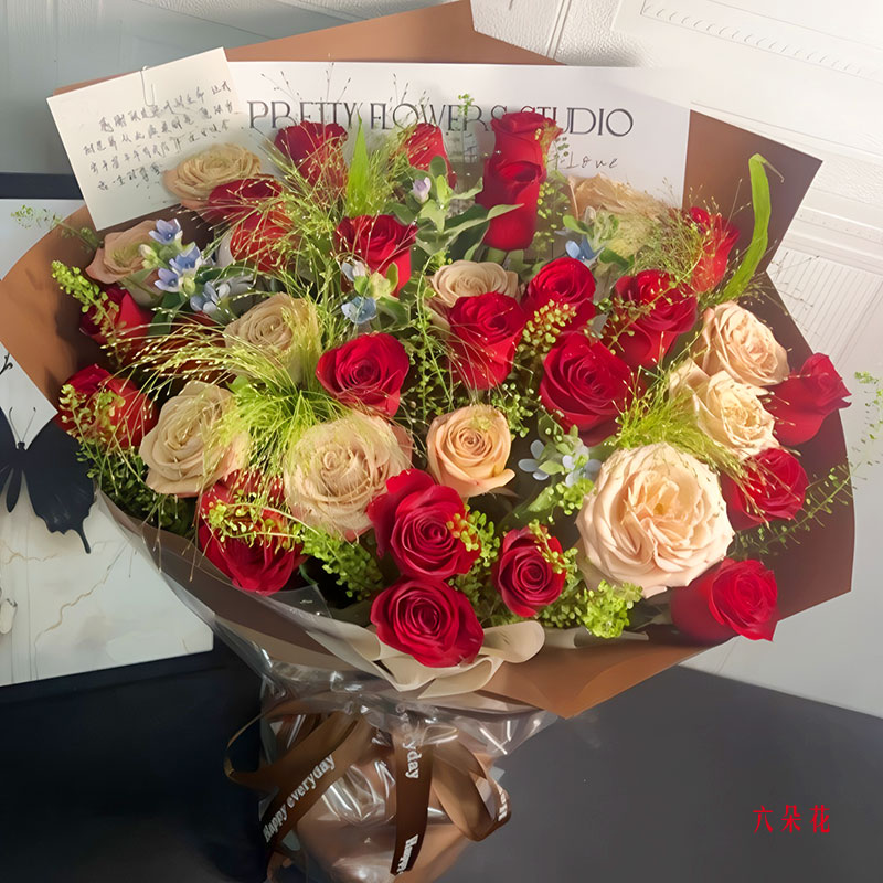 33朵玫瑰混搭,让你被爱包围(实拍照)