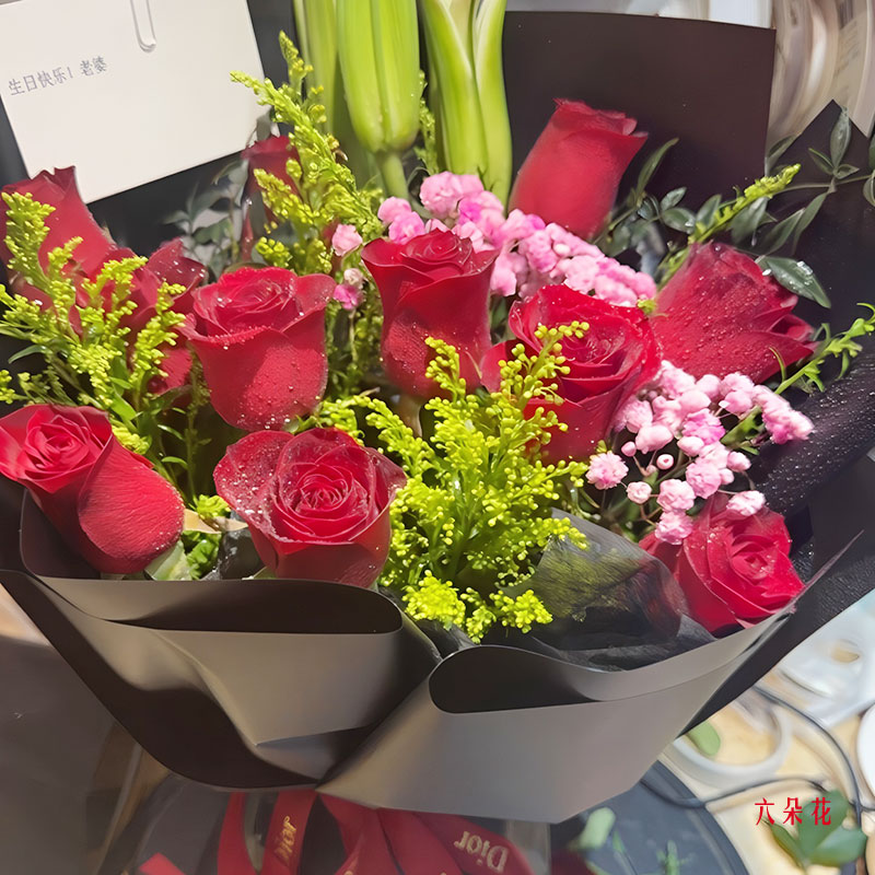 11朵红玫瑰百合,一千遍我爱你(实拍照)