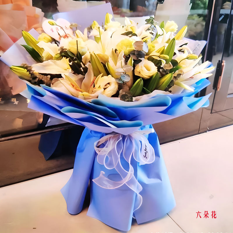 9支白色多头百合,吹走生活阴霾(实拍照)