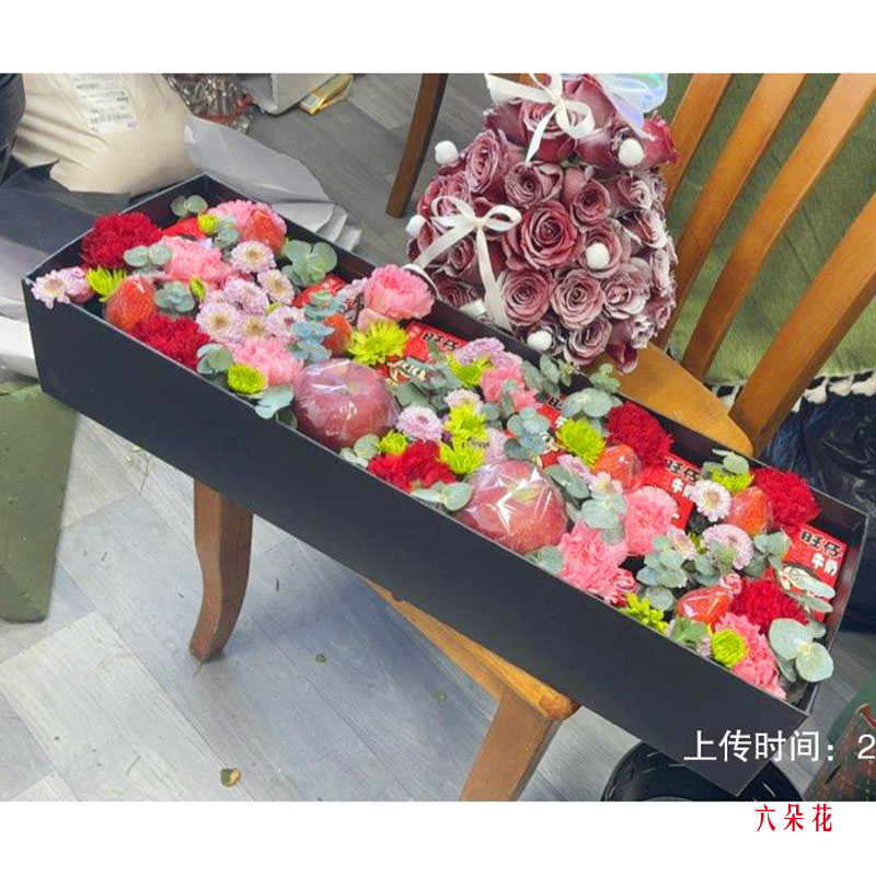 康乃馨玫瑰棒棒糖旺仔礼盒,最棒的自己(实拍照)