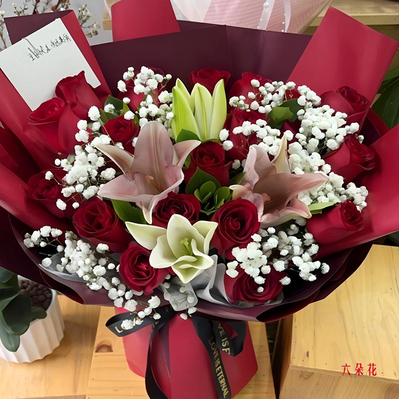 19朵红玫瑰,2支百合,永远的爱恋和幸福(实拍照)