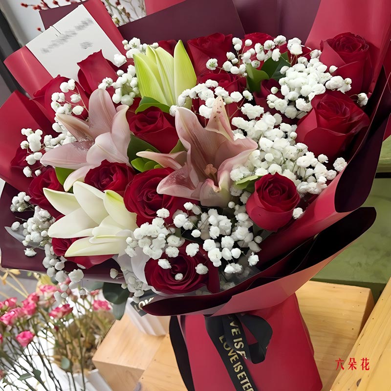 19朵红玫瑰,2支百合,永远的爱恋和幸福(实拍照)