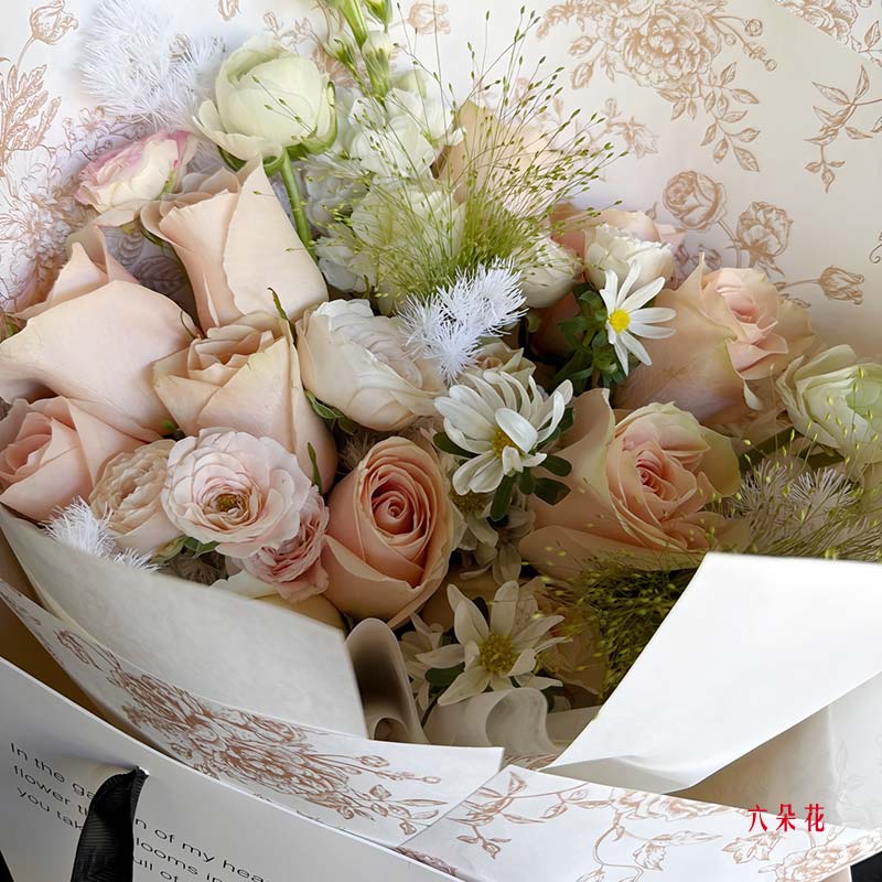 12朵粉色佳人粉玫瑰,传递深深眷恋(实拍照)