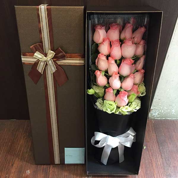 送香港诺富特世纪酒店的鲜花实拍图