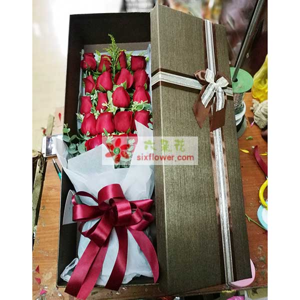 送长兴县雉城街道通宝城14幢2楼月英美…的鲜花实拍图