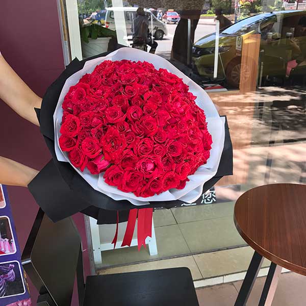 送罗定市素龙一中对面…的鲜花实拍图