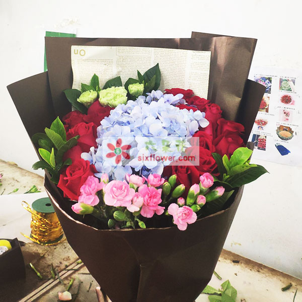 送荆门市漳河新区象山大道南端38号万达…的鲜花实拍图