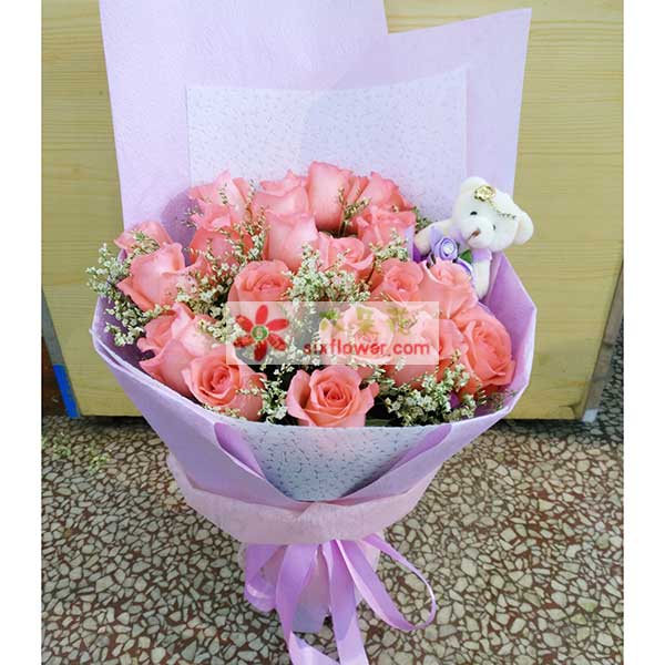 送大连市软件园路8号大连东软信息学院日语系A6…的鲜花实拍图