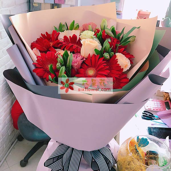 送浙江省安吉县地铺镇祥和路366号的鲜花实拍图