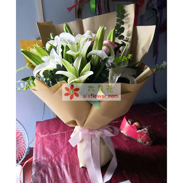 送武汉市武昌区中北路9号长城汇T2写字楼27层长江期货股份…的鲜花实拍图