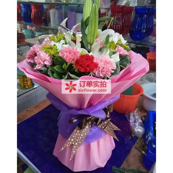 送重庆江北区民安大道红枫路3号邦兴佳苑的鲜花实拍图