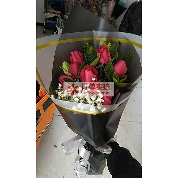 送天津市西青区中北镇外环线八号桥公…的鲜花实拍图