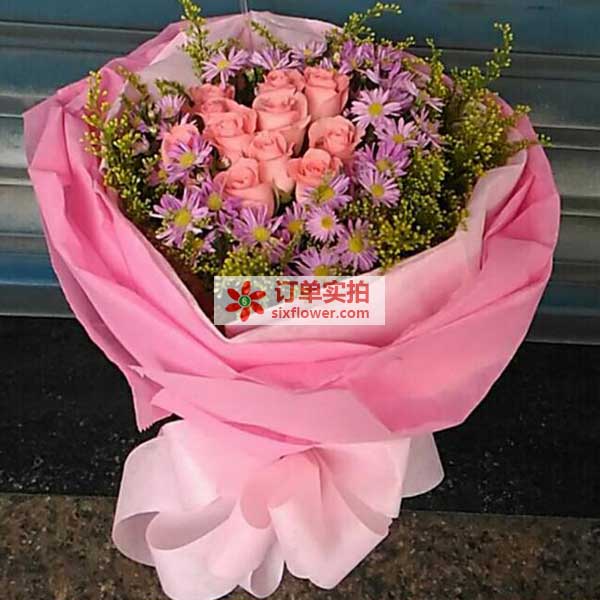 12支粉玫瑰/驿动的心(实拍照)