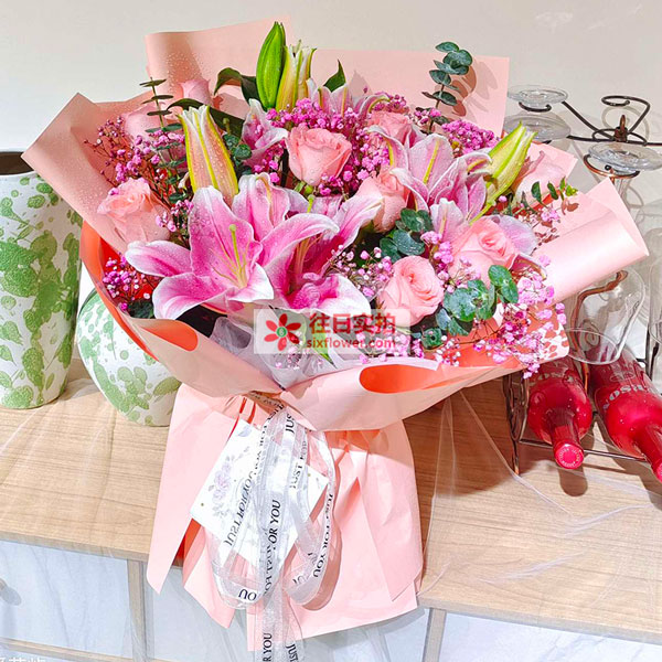 送巴中宝龙名邸8号楼二单元的鲜花实拍图