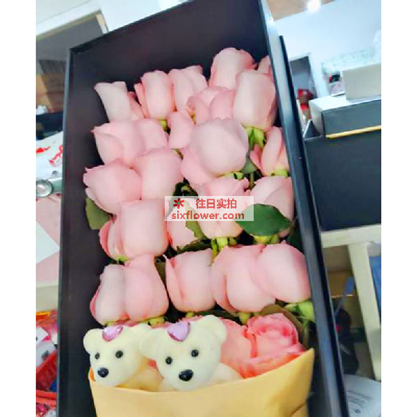 送益阳沅江市金域国际小区的鲜花实拍图