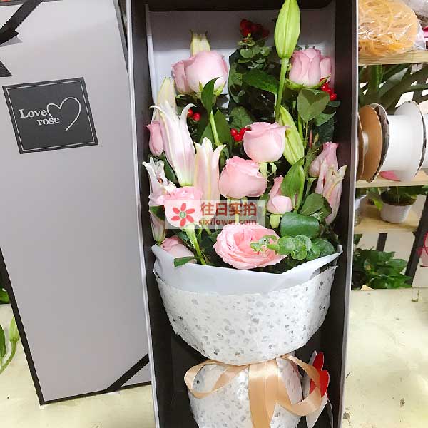 送汕头市龙湖区珠池街道广兴村锦街八巷的鲜花实拍图