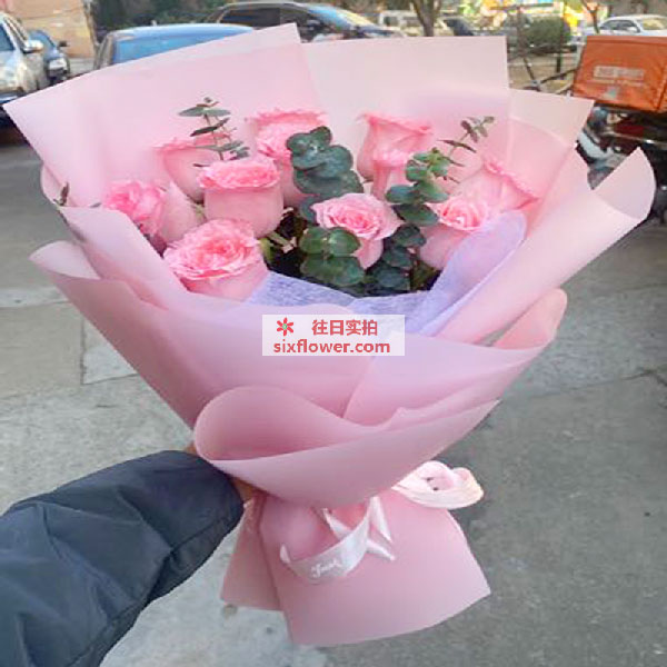 送黄岛开发区长江西路海怡湾畔一号楼的鲜花实拍图