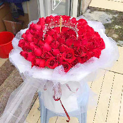 瑞安市心湖大厦附近花店送花实拍(99朵红玫瑰，永远幸福)