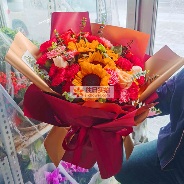 送海拉尔幸福大街满洲里路锦都会小区4号楼的鲜花实拍图