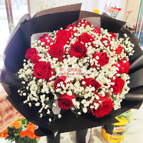 送太湖县龙岗路12号新龙安小区的鲜花实拍图