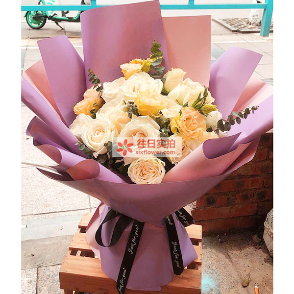 送桂林七星区穿山东路11号英特莱的鲜花实拍图