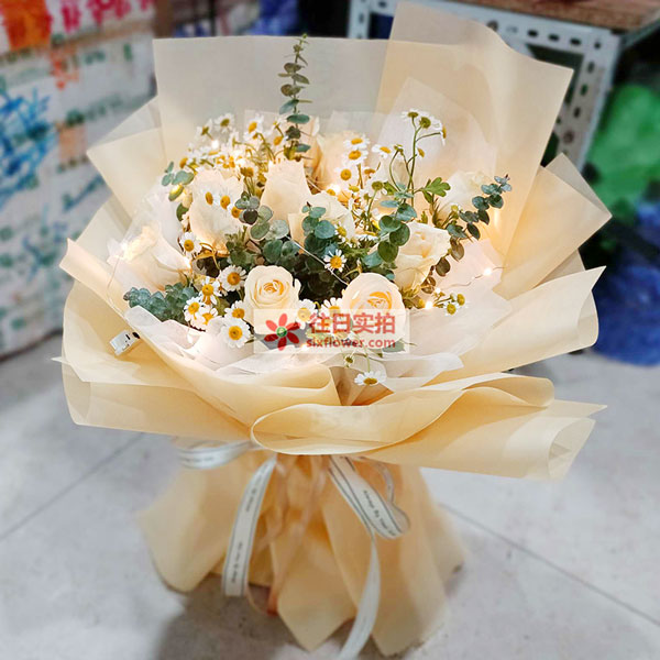 送平顶山新华区开源路湛北路交叉口向北路的鲜花实拍图