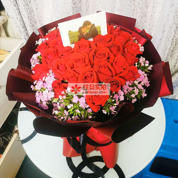 送恩施市金龙大道恩施州科技孵化器的鲜花实拍图