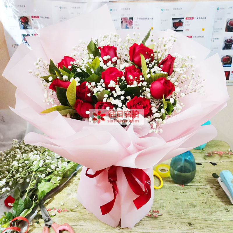 送周口商水县溵川大道金瀚公馆的鲜花实拍图