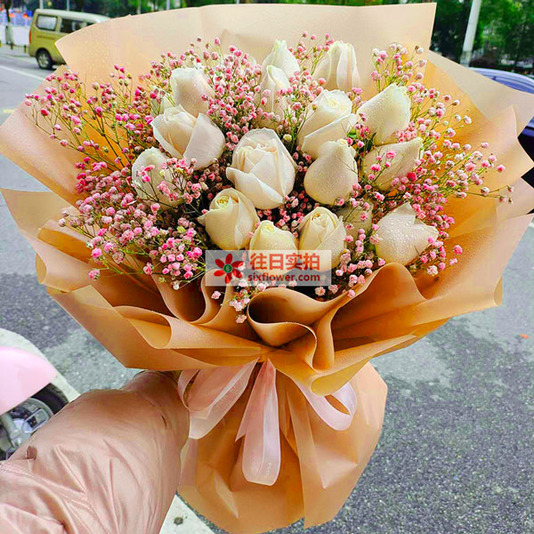 送长沙市雨花区湘府路奥林匹克花园1栋…的鲜花实拍图
