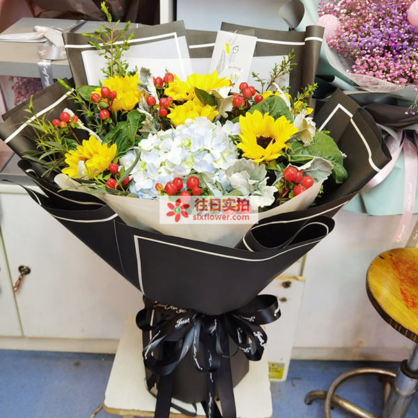 送丽江市人民医院二号住院部4楼 …的鲜花实拍图