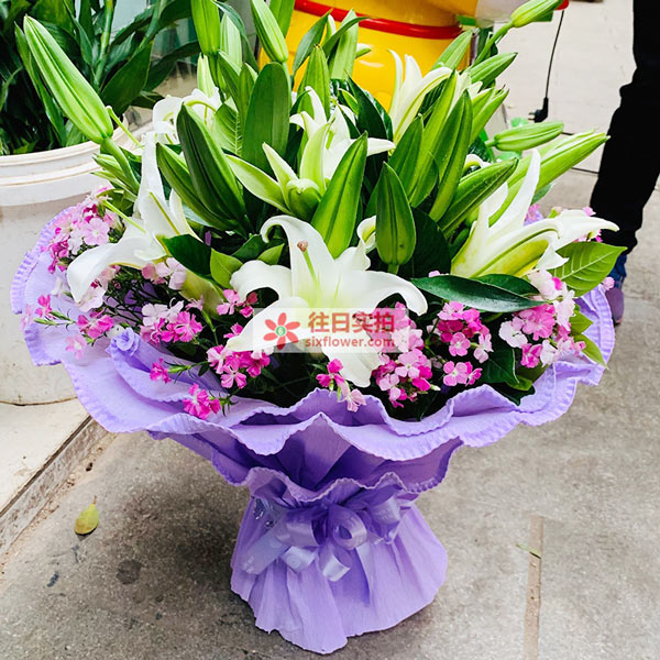 送巴中平昌县电力公司(巴河半岛对面)的鲜花实拍图