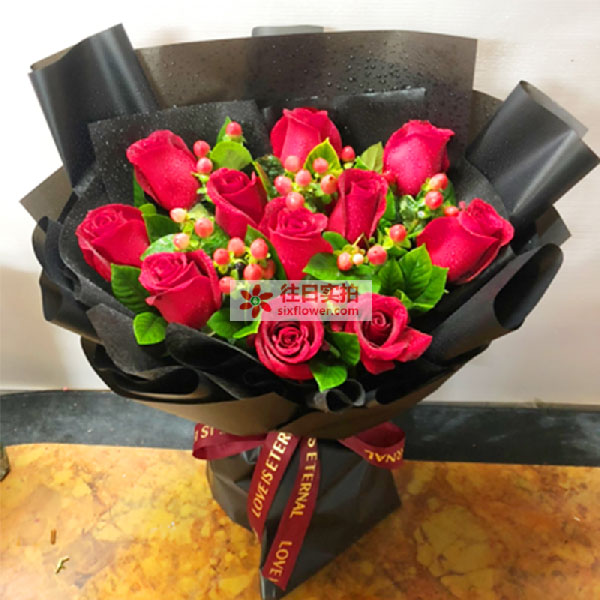 送广东省湛江市霞山区万达广场二楼的鲜花实拍图