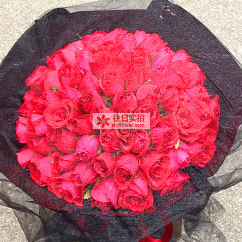 99朵红玫瑰，向你表达我的爱