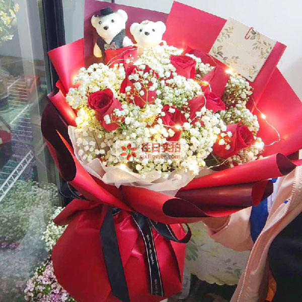 送邯郸涉县老城小院的鲜花实拍图