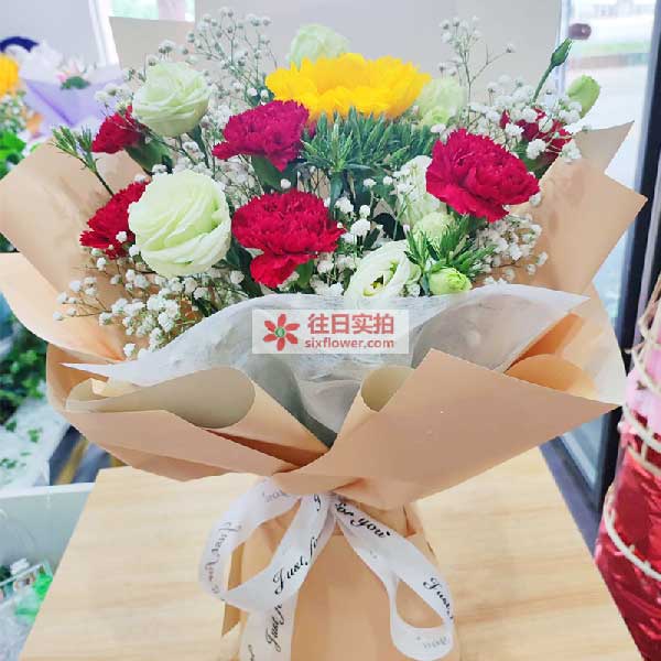 送武汉市东西湖区吴家山街三秀路怡华逸天地的鲜花实拍图