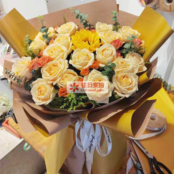 送乐山市中区成都理工工程技术学院的鲜花实拍图