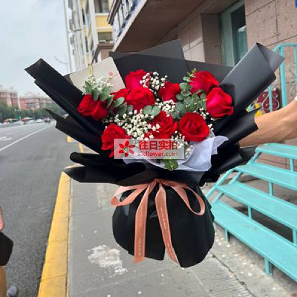 送哈尔滨南岗区华风海城湾的鲜花实拍图